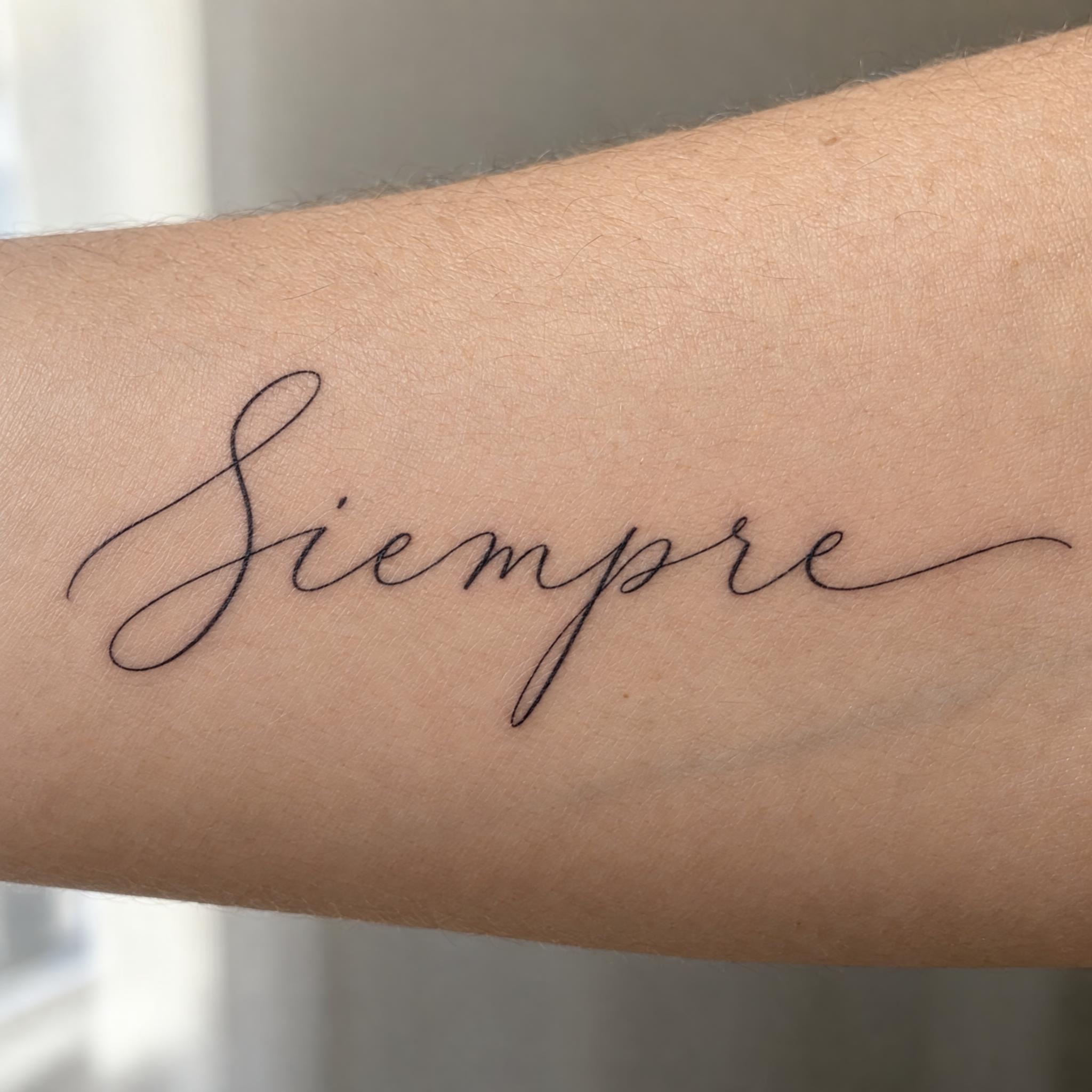 Imagen de ejemplo de la fuente de IA Letras finas para tatuajes