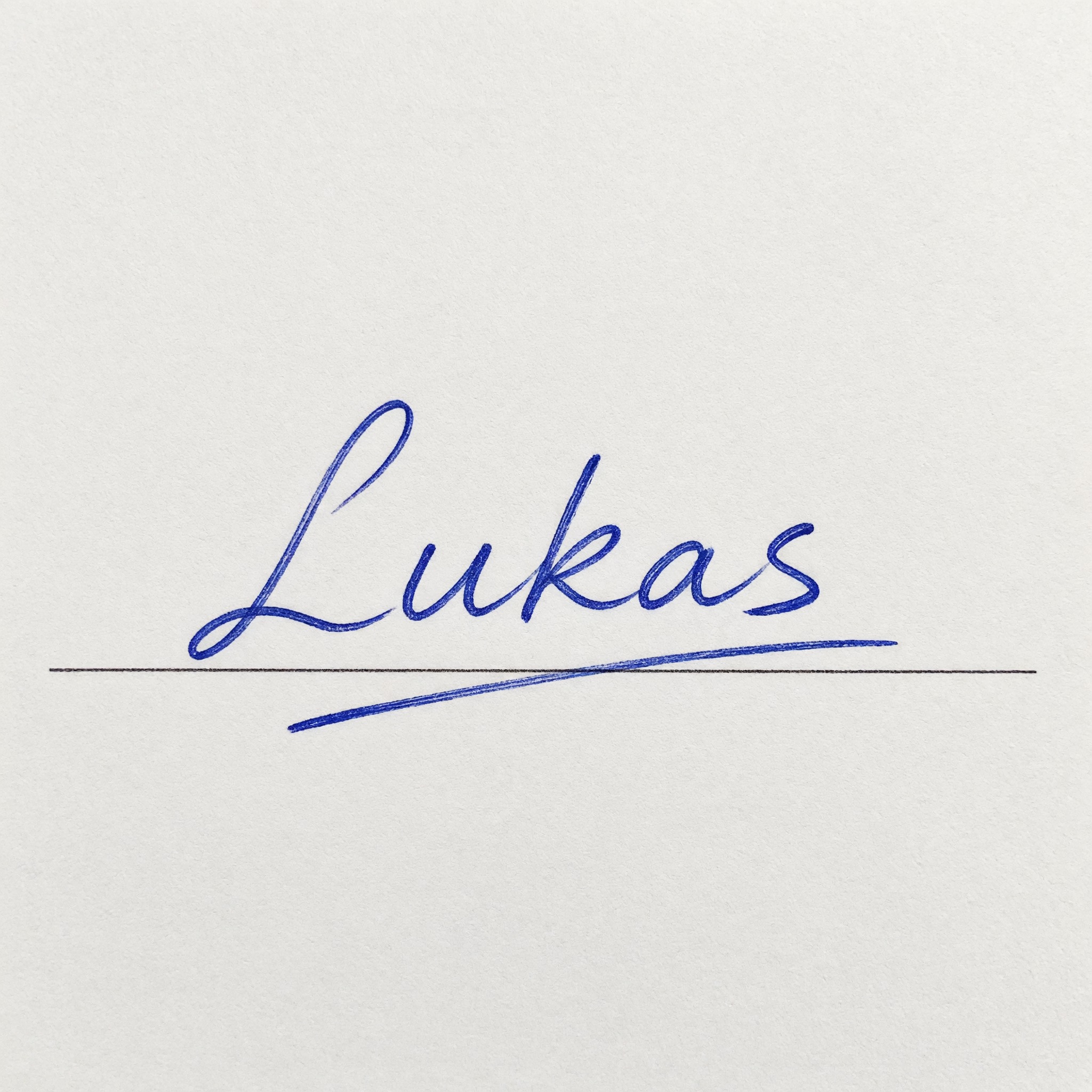 Echte Unterschrift KI-Schrift, erstellt mit Grok Imagine: das Wort Lukas