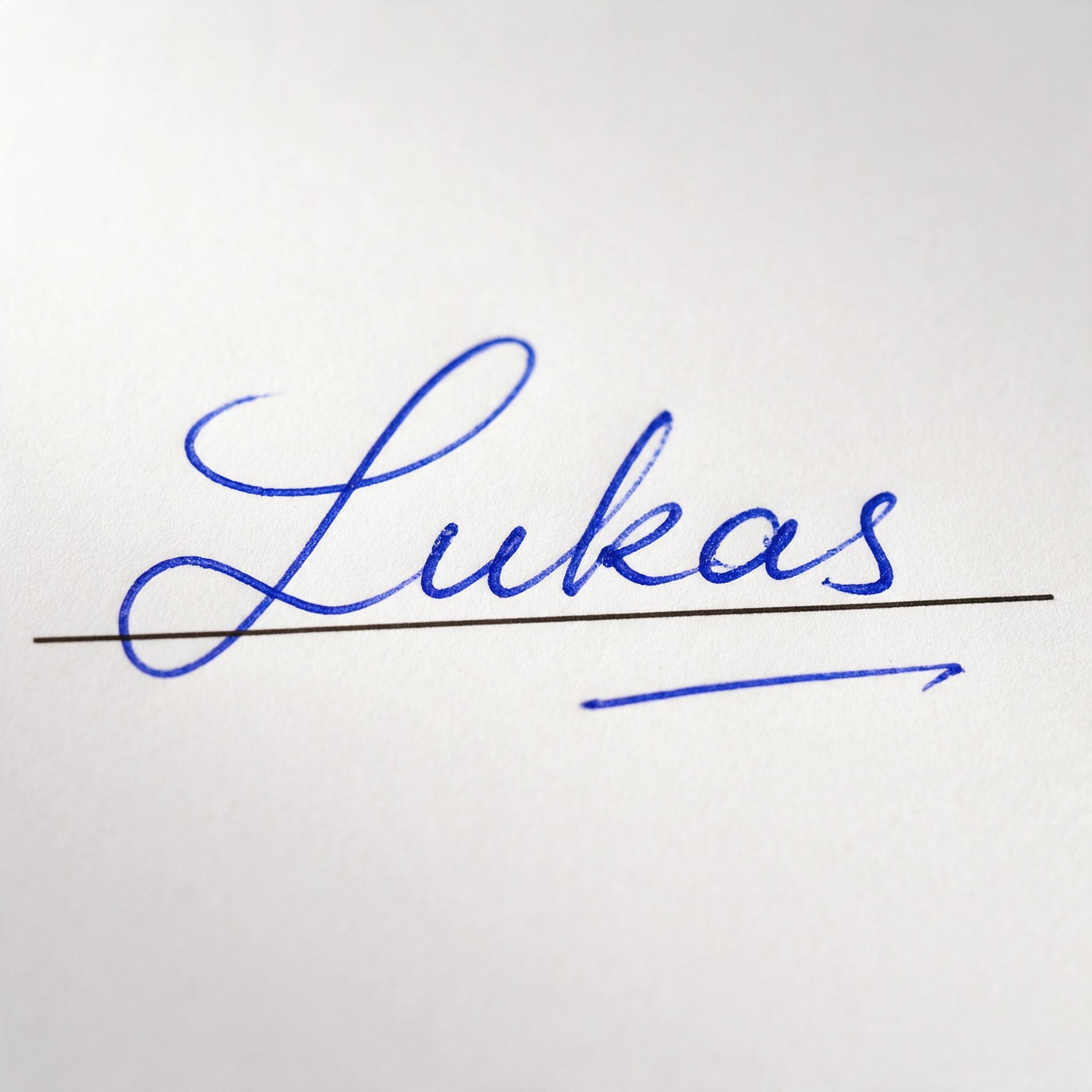 Echte Unterschrift KI-Schrift, erstellt mit Seedream: das Wort Lukas