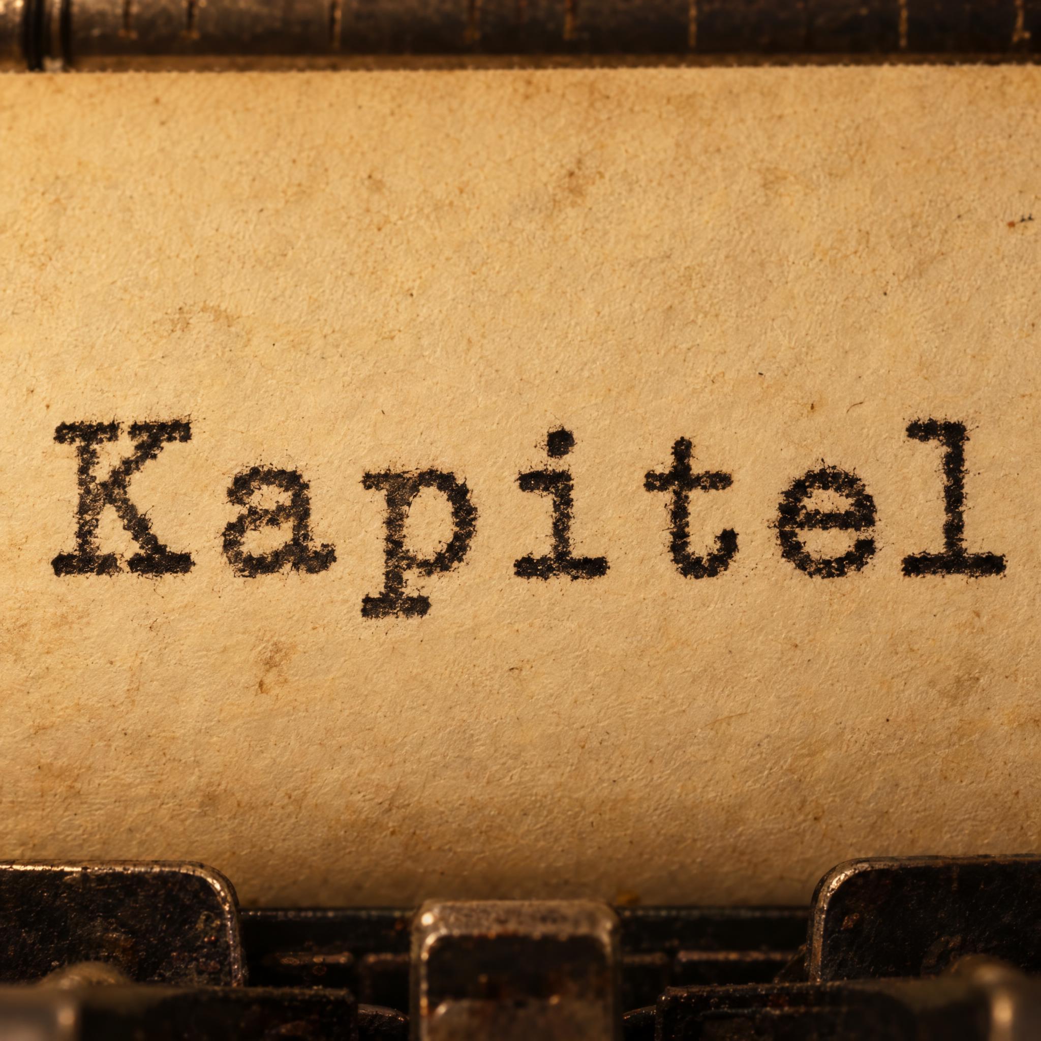 Schreibmaschinenschrift KI-Schrift, erstellt mit GPT Image: das Wort Kapitel
